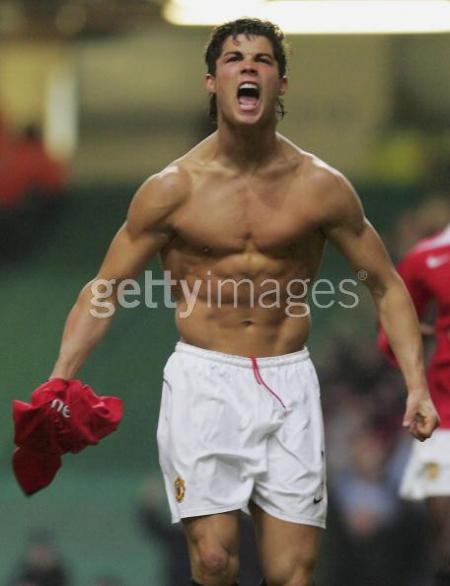 Cristiano torse nu